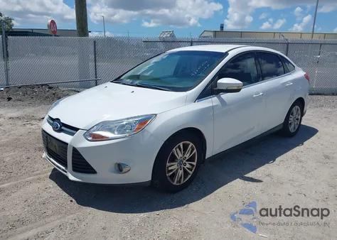 2012 Ford Focus Sel z USA, uszkodzony, nr VIN 1FAHP3H29CL252442